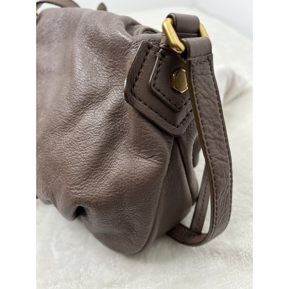 MARC BY MARC JACOBS Classic Q NATASHA Ash Brown Pebbled Crossbody Shoulder Bag - Picture 7 of 16